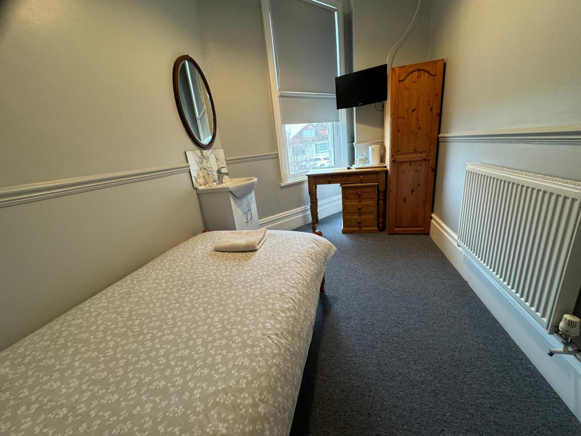 The Elms Guest House Bristol Filton Exterior foto